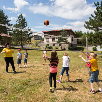 village vacances famille fournols d auvergne